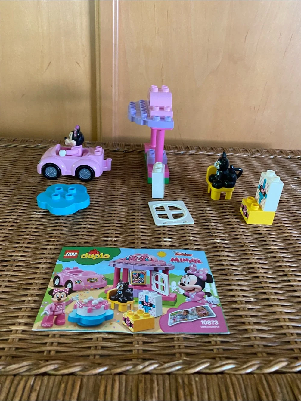 LEGO Duplo 10873 Minnie’s Birthday Party Pink Car Figaro Cat Incomplete